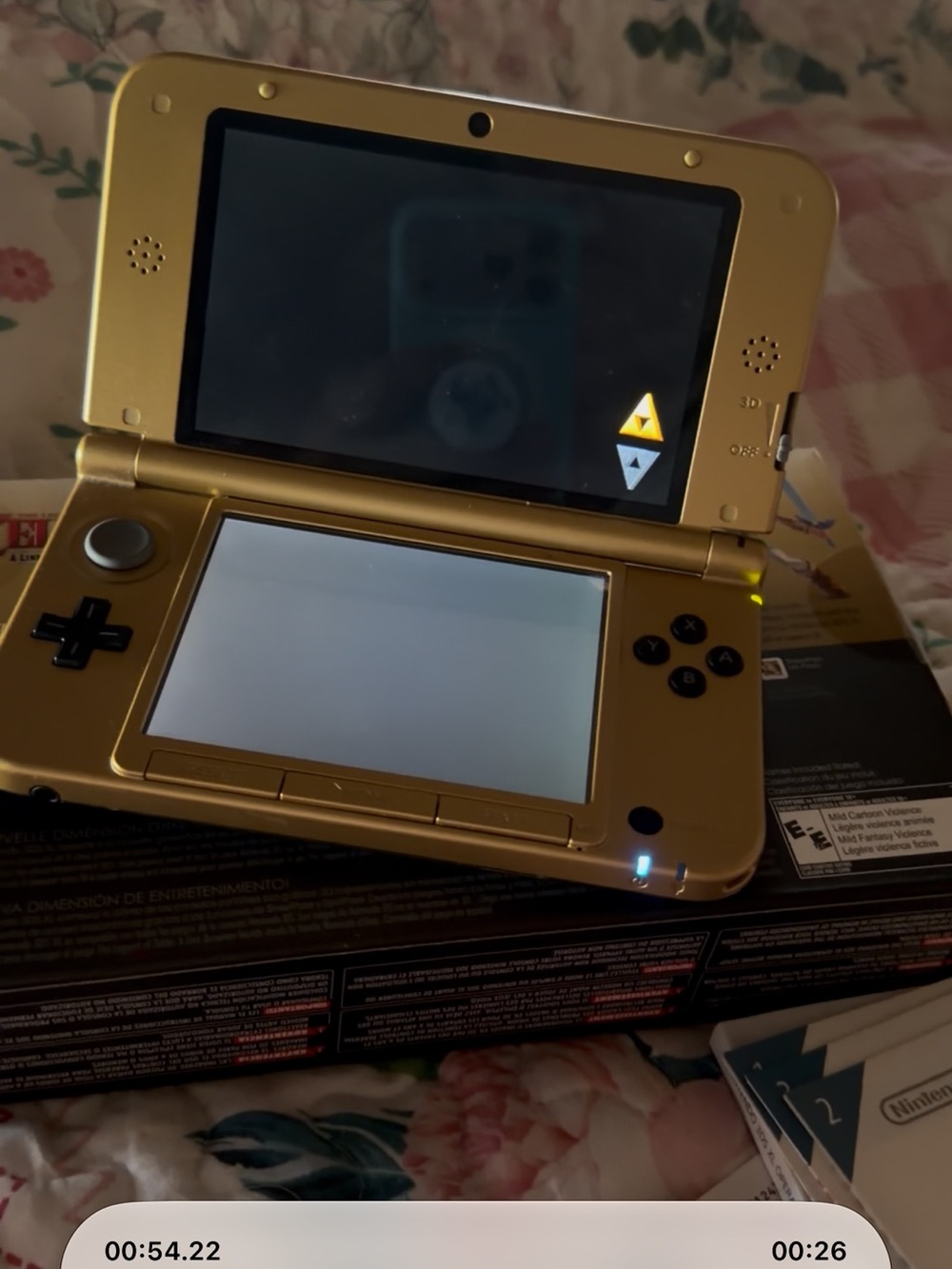 Nintendo 3DS XL Gold BEST OFFER TAKES IT! - Picture 4 of 6